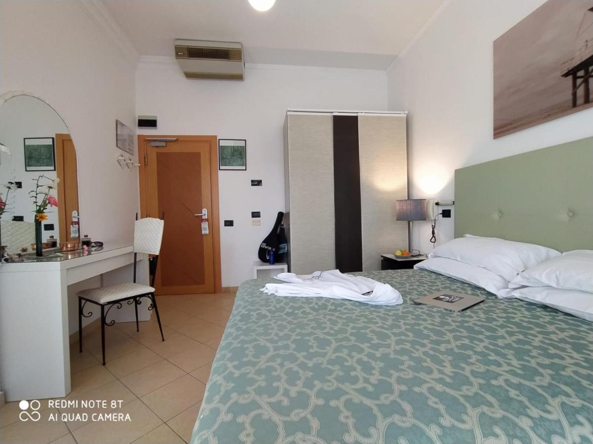 San Giorgio Savoia Hotel Bellaria-Igea Marina Eksteriør billede